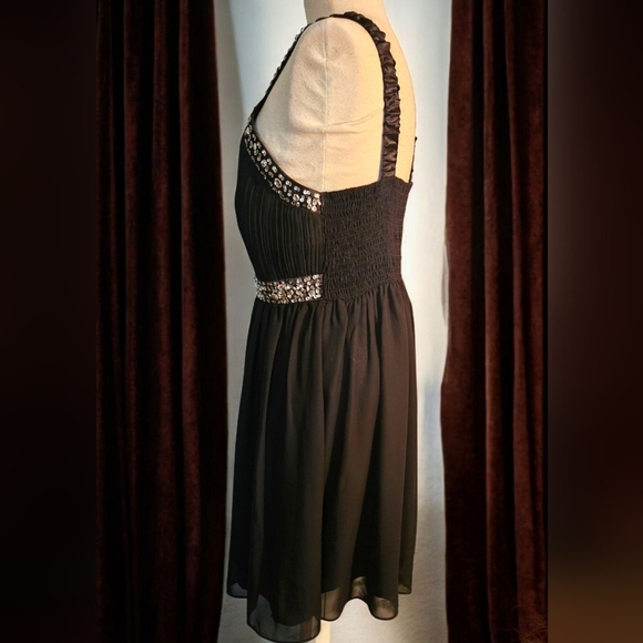 Source Unknown Black and Silver Embellished Mini Dress - Picture 3 of 8